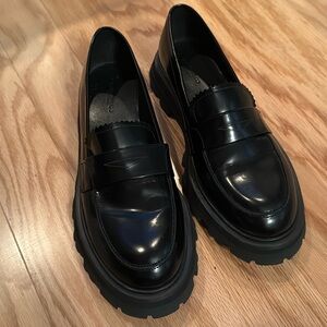 Tony Bianco ‘Axell” Hi Shine loafers, size 8